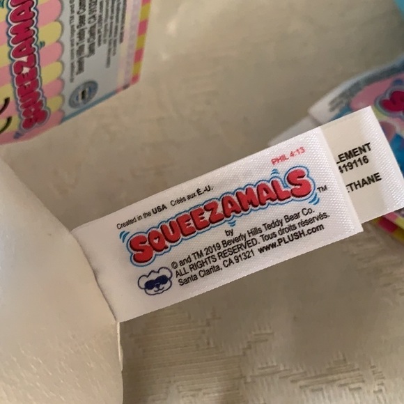 Brand New Set of 3 Squeezamals Series 3 Scented Squish Toys Slow Rise Pets - Picture 10 of 15